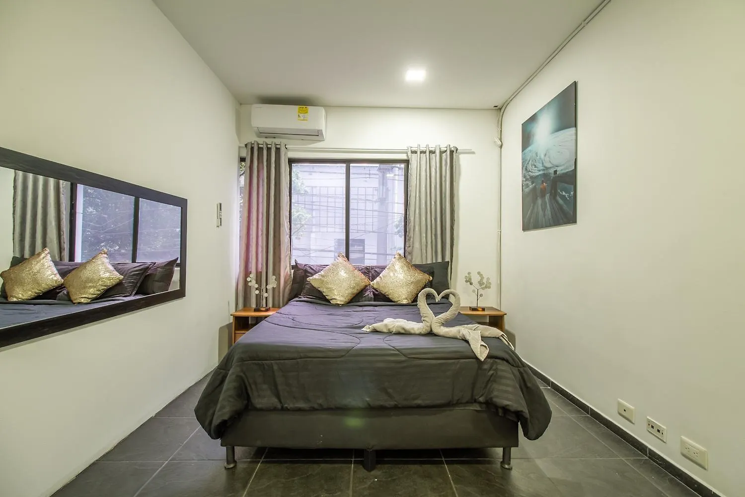 公寓 6 Bedroom And Jacuzzi 1 Block From Lleras P6 麦德林